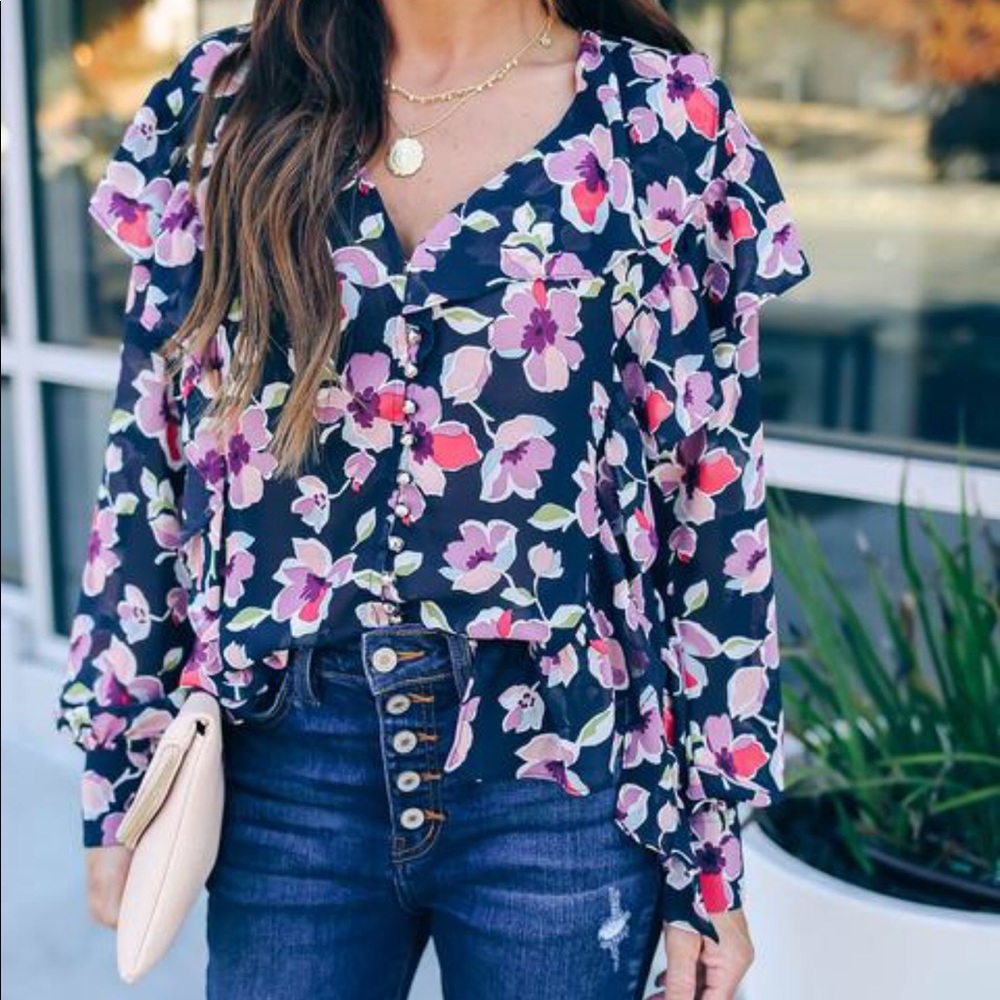 VICI DOLLS 💙🌸 Floral Ruffle V Neck Button Blouse